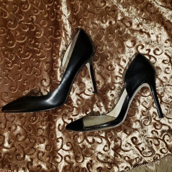 BCBG Black Pumps - Picture 4 of 6